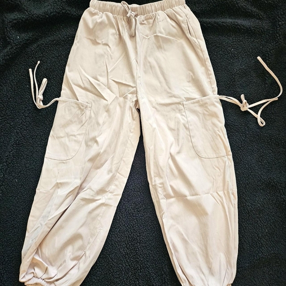 Brand new cargo trousers. - Picture 6 of 6